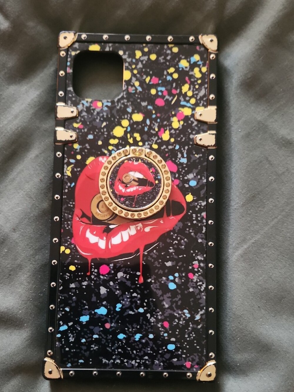 Stylish Black Lip Print Phone Case with Gold Ring Holder - Picture 3 of 4